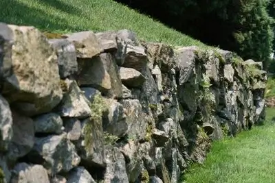 boulder retaining walls Ipswich
